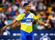  肖若腾赛点兑现，迈阿密热火淘汰拜仁慕尼黑晋级四强，主帅激动落泪